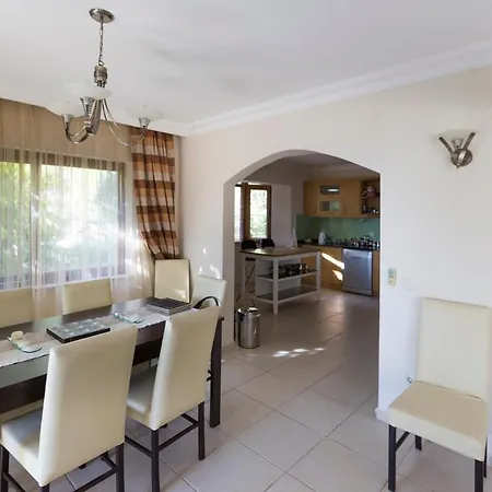 Sleeps 11 Pool Air Con Wifi Villa *
