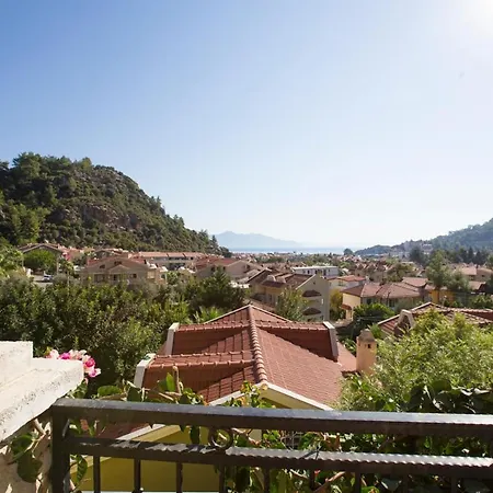 Villa Sleeps 11 Pool Air Con Wifi *